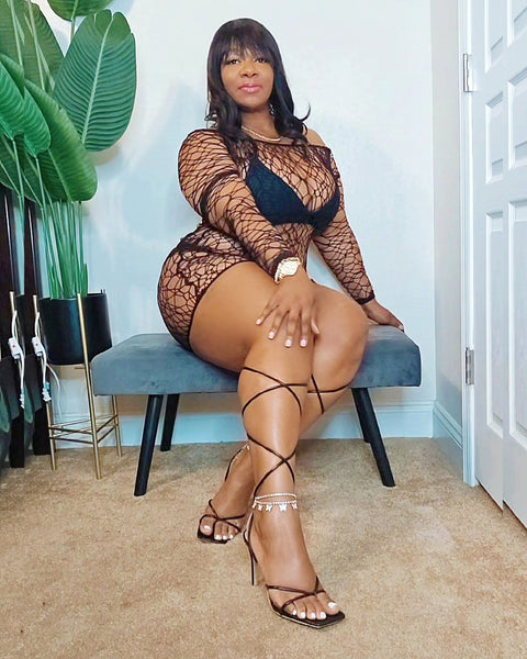 Black Fishnet Dress Black High Heels Tryon #Thick #Curvy #PlusSize #Fashion