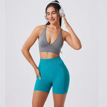 Load image into Gallery viewer, Evercute Women's Gym Shorts 3/4 Pack Seamless Scrunch Butt Lifting Workout Shorts 5" Tummy Control Ruched Booty Yoga Short